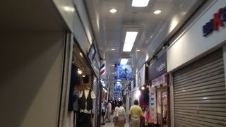 高架下なので雨でも大丈夫