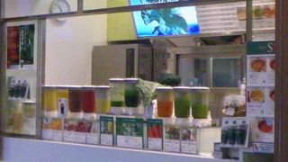 エキュート上野のジューススタンド