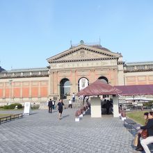 特別展は古都館