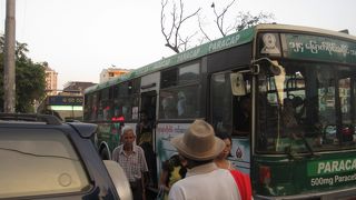 市街中心部はバス移動が安くて便利です！