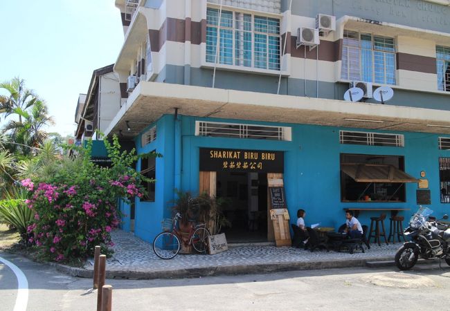 Biru Biru Cafe & Bar