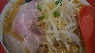 ぶっとい手打ち麺（ジョニーの味噌）