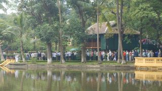 建国の父の家ですから