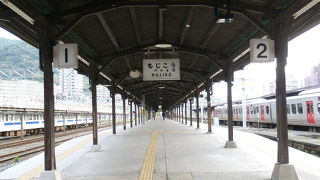 鹿児島本線の終着駅です