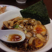 元コンビニで駄菓子屋を売っているラーメン屋