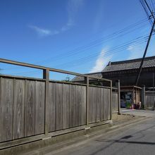 町並み観光駐車場（伊能忠敬記念館の隣）