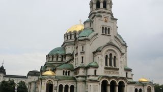 ブルガリア最大で美しい寺院