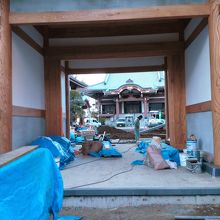 入口が工事中でした