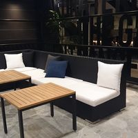 風が通り抜けるソファ