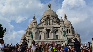 歩いて登ると結構、疲れますよ