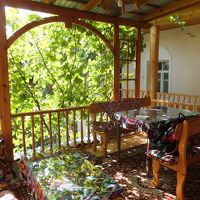 2階の談話スペース。中庭に張り出していて気持ちがいいです。