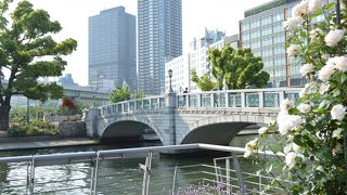 中之島にある橋です
