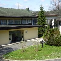 バスターミナルからも　近くて便利な場所にあります。