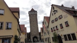 展望塔・レーダー門