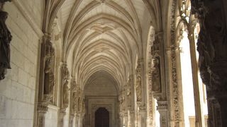 トレドのサン　ファン　デ　ロス　レイエス教会