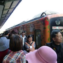 十分駅下車時の様子！ホームも凄い事に…