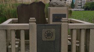 そのまんまの供養碑