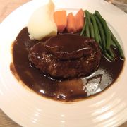 オーソドックスな洋食屋さん