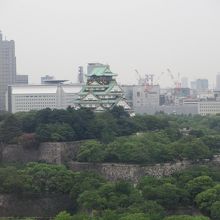 ラウンジから見た大阪城の天守閣