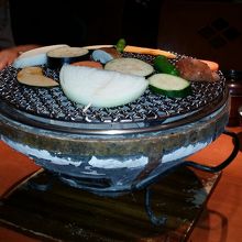 炭火でいただきます。