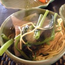 鍋？スープかな？〆はラーメン？