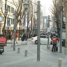 安国駅近くの仁寺洞入り口近辺の風景