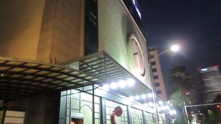 エーピーエム 　東大門の最も東にある卸ビル