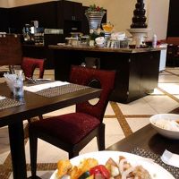 駅近、気軽なランチビュッフェ