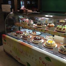 ケーキを食べたいときはここから選びます