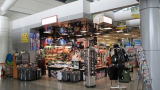 Asahi (国際線ターミナル店)  日本の伝統品をお土産に