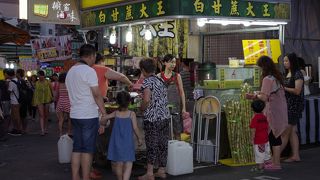 台湾一過密な夜市かも