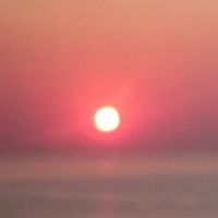 朝日（部屋からの景色）