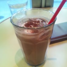 メニューにないがココアをアイスで。ホットより料金高かったかも
