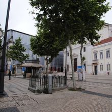 教会前広場の様子