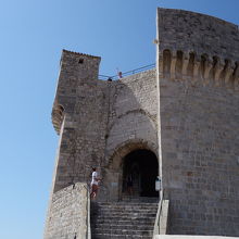 一番高い場所にあるミンチェタ要塞