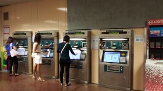 便利。駅ではショップやトイレも併設