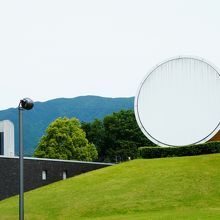 展示室「太陽」の外観