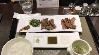 タンの味比べできる