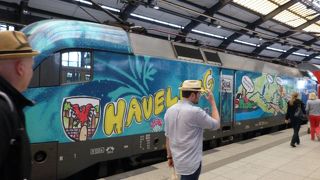 快適な通勤列車です．