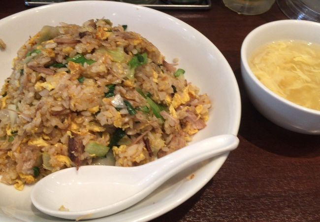 チャーシューゴロゴロ炒飯