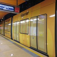 ホテルのすぐそばにトラムの駅があるのは助かります。