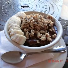 シンプルなアサイーボール・・