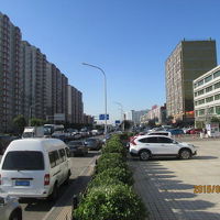 北京の斯博瑞飯店の前は住宅地。