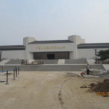 中国人民抗日戦争記念館も改装中で参観出来ませんでした。