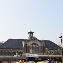 台中駅外観