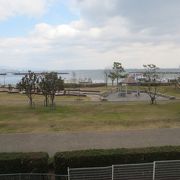琵琶湖を目の前にのんびりできます