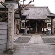 南浦和駅からすぐのお寺