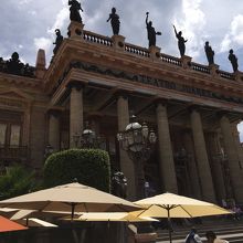 立派な建物です。