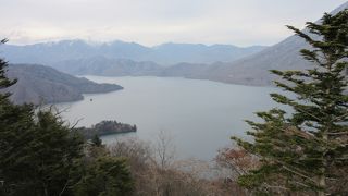 中禅寺湖が見える絶景スポットです