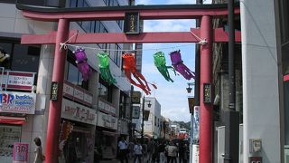 もの凄い人ゴミです。